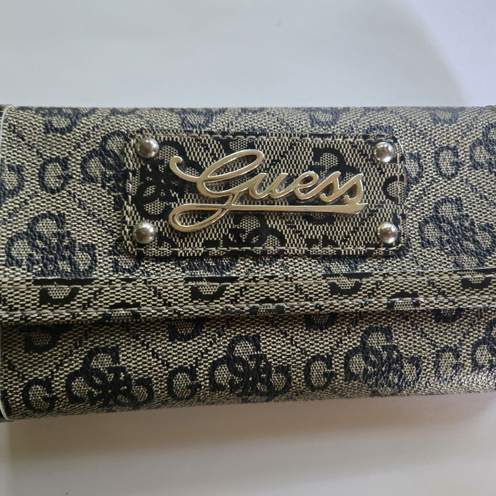 Vintage Guess Black and Cream Wallet with Signature Style